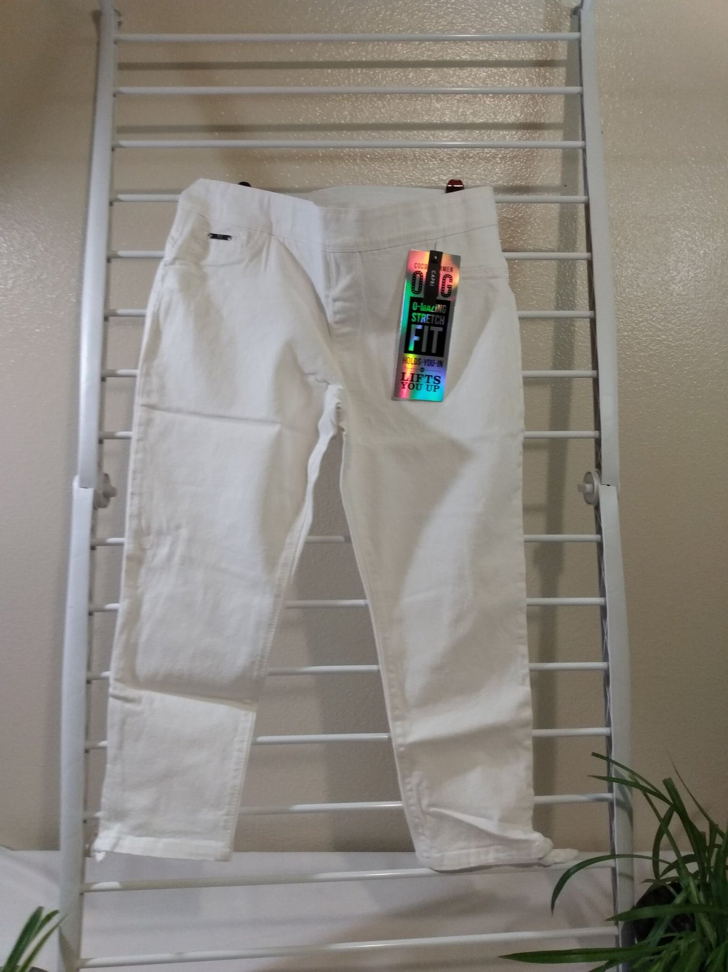 OMG Tie Angle Capri (Plus Size)