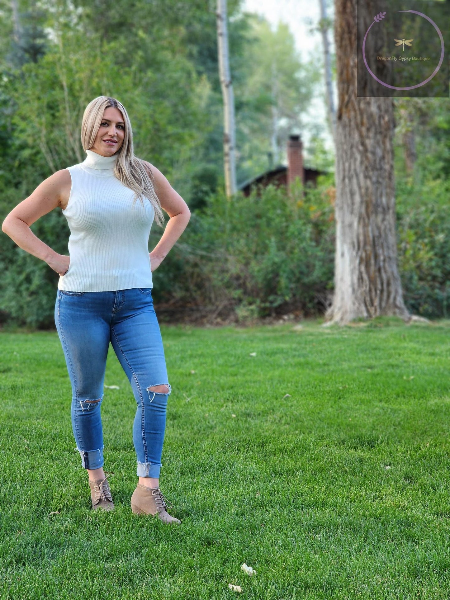 Sleeveless Turtle Neck